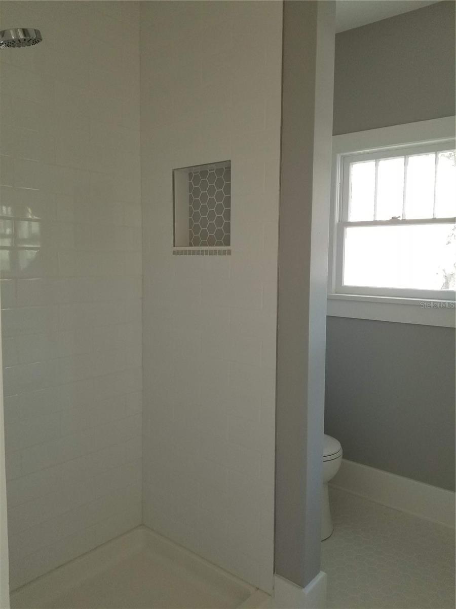 WOODBROOK PLACE - Residential Lease