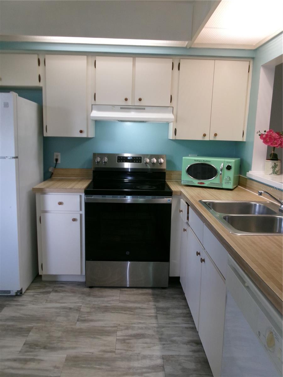 FOUNTAINS CONDO - Residential