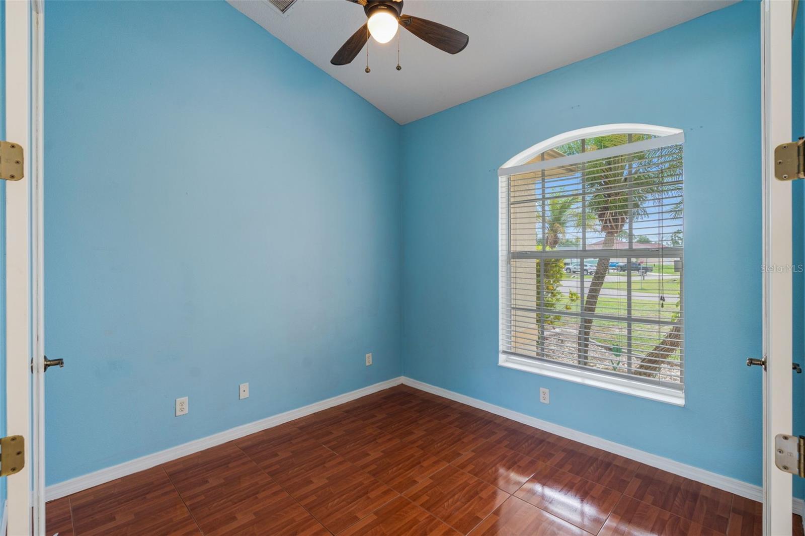 1572 - PORT CHARLOTTE SUB 25 - Residential