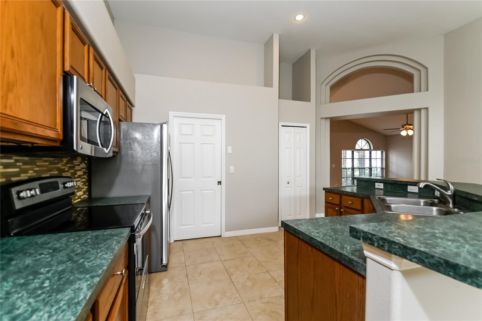 BRENTWOOD HILLS TRACT B UNIT 2 - Residential