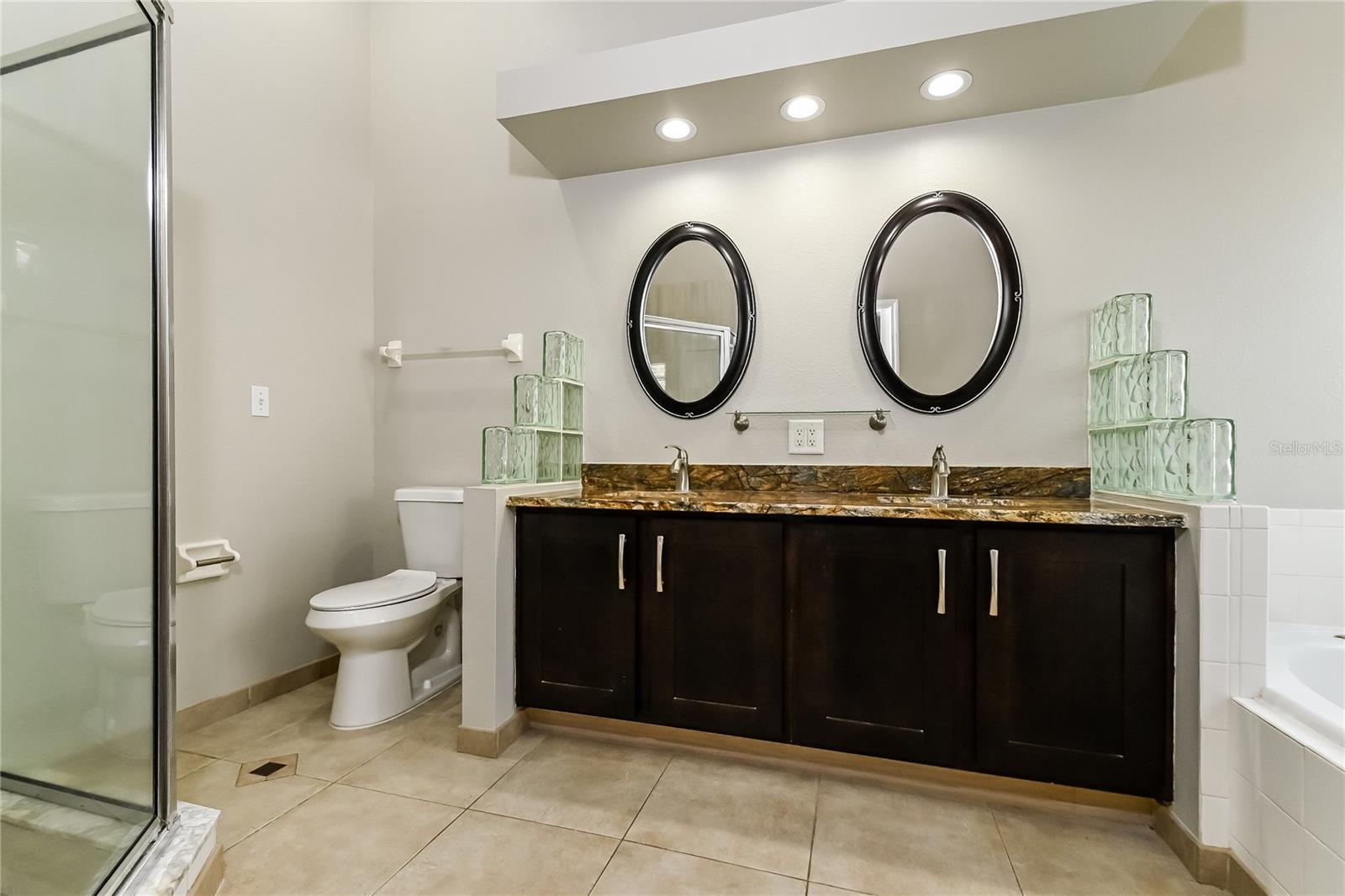 BRENTWOOD HILLS TRACT B UNIT 2 - Residential