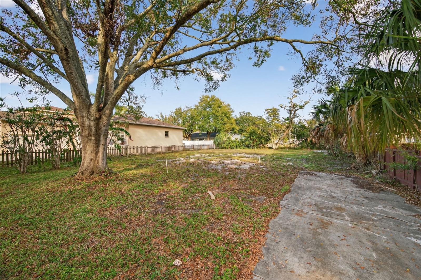 FLORIDA RIVIERA 2 - Land