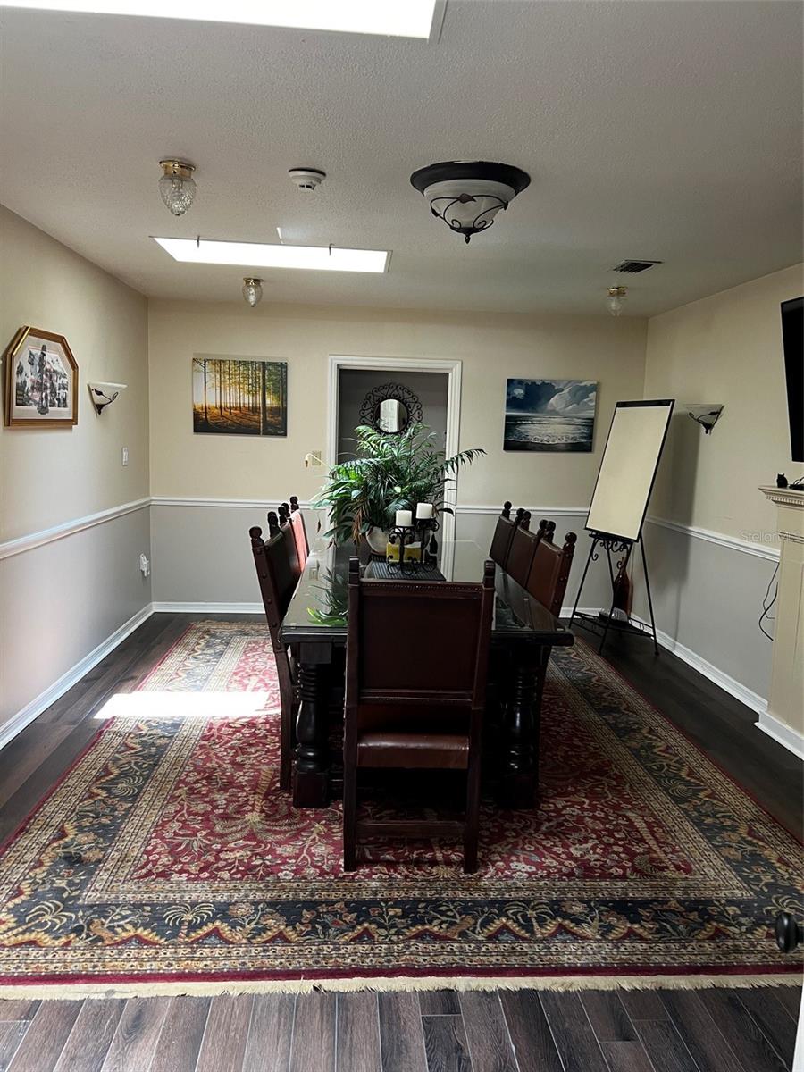 EUSTIS BISHOPS SUB - Commercial Lease