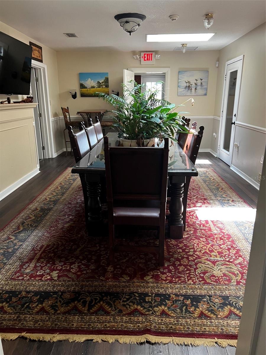 EUSTIS BISHOPS SUB - Commercial Lease