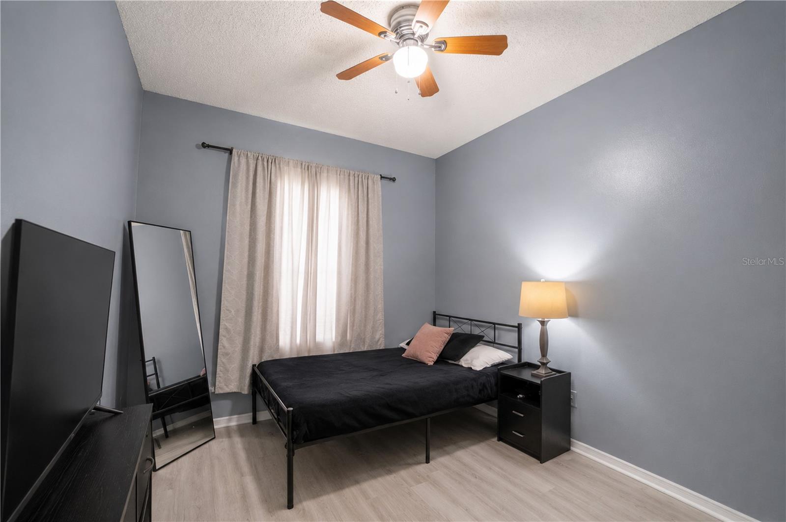 KINGSS COURT TWNHMS - Residential