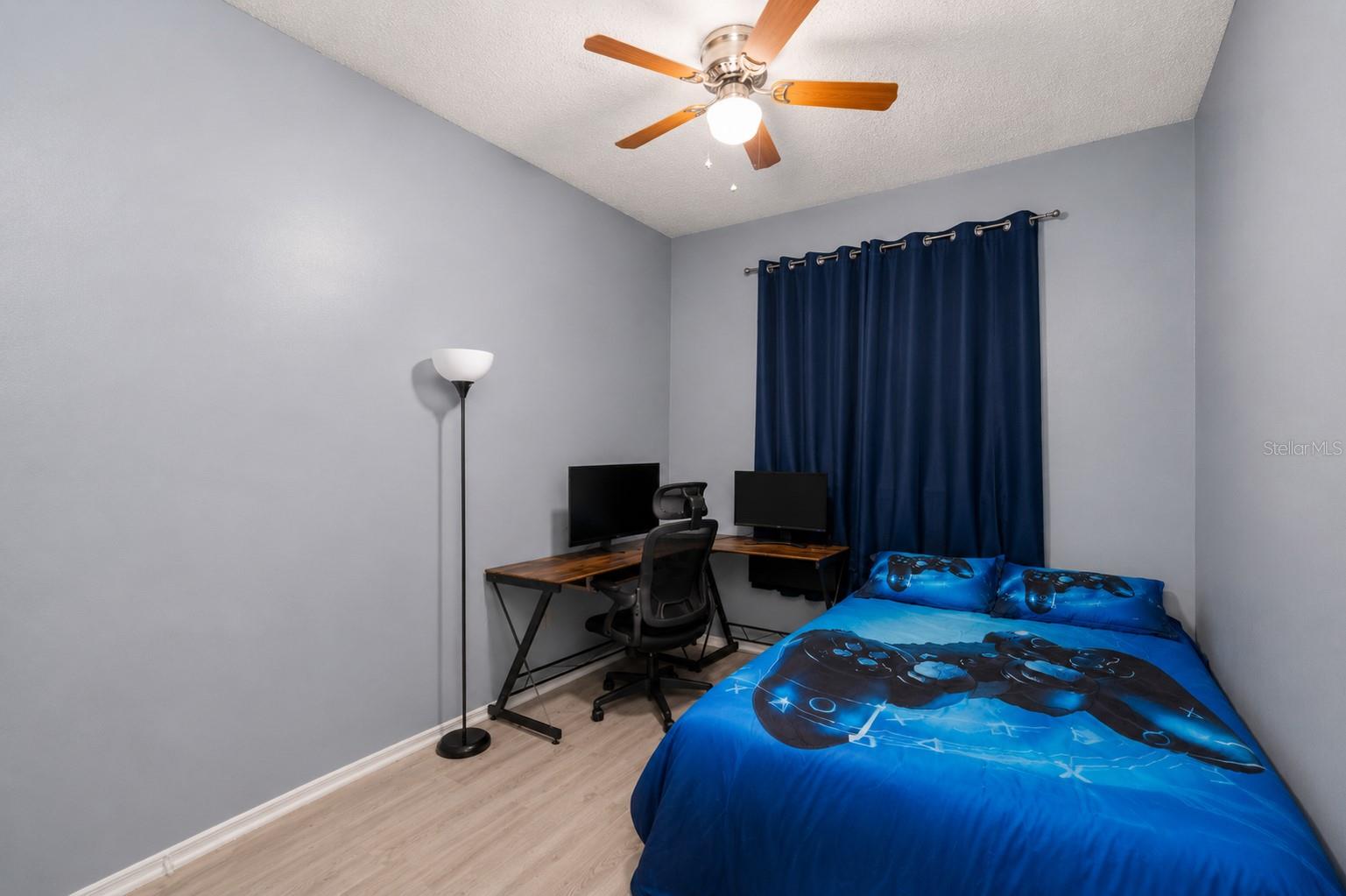 KINGSS COURT TWNHMS - Residential