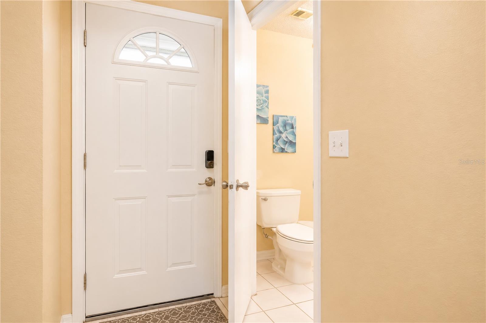 KINGSS COURT TWNHMS - Residential