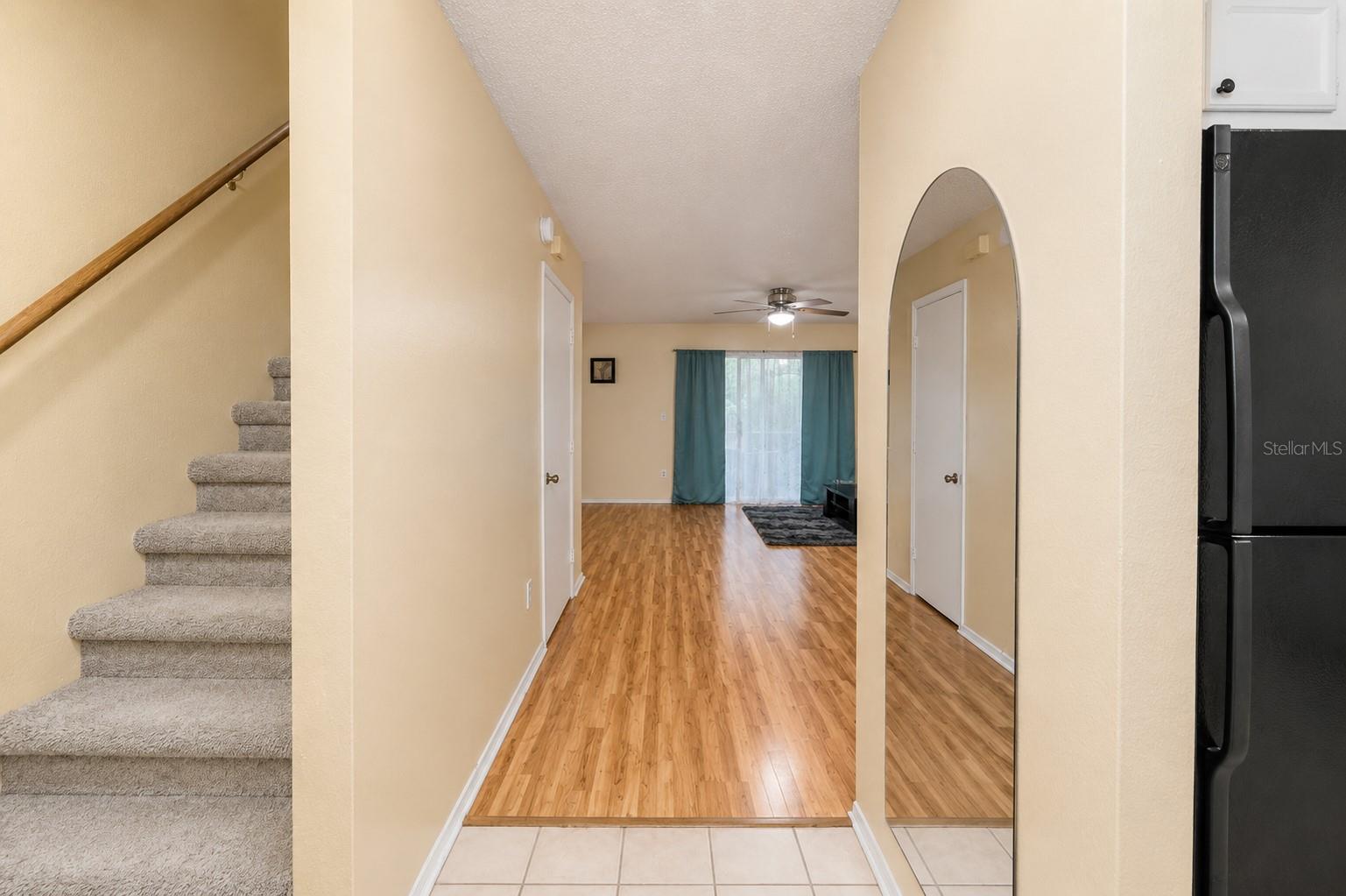 KINGSS COURT TWNHMS - Residential