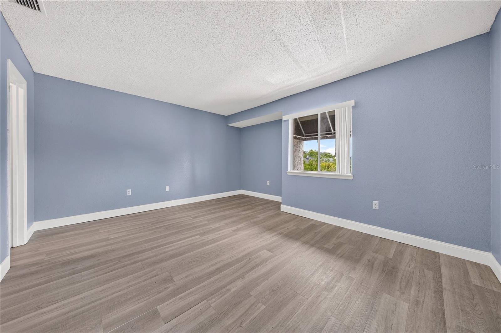 AVALON CONDO - Residential