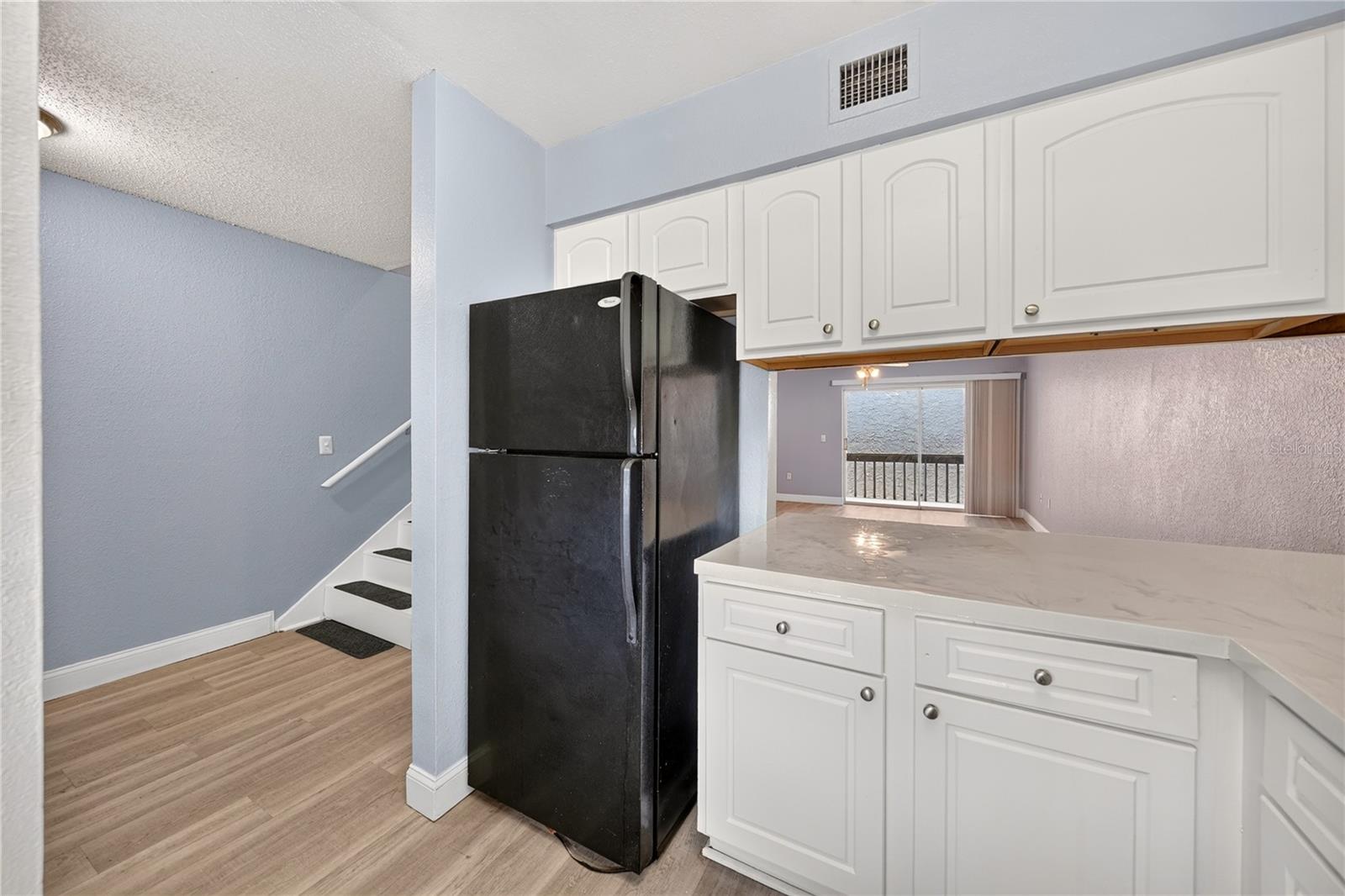 AVALON CONDO - Residential