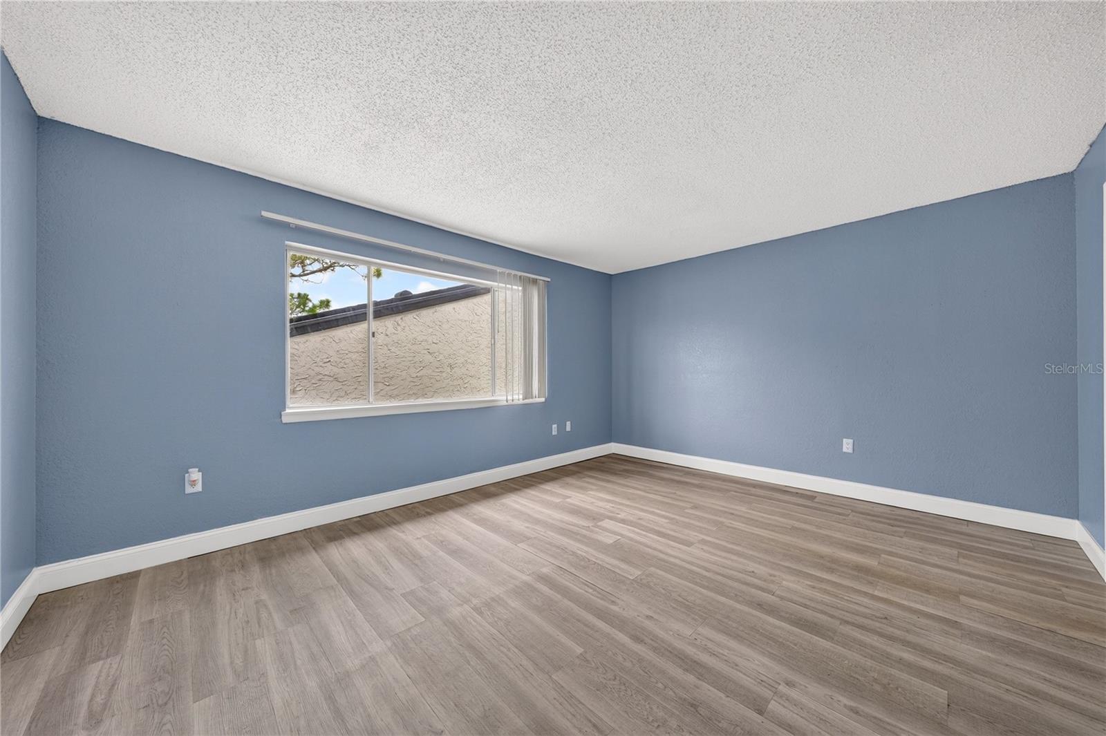 AVALON CONDO - Residential