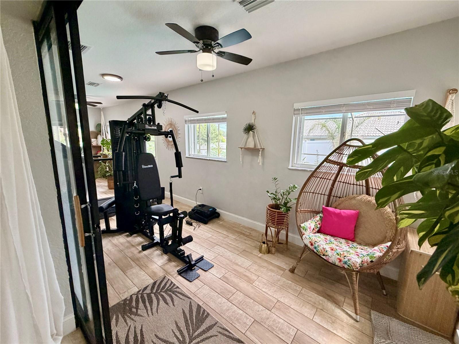 SPRING HILL - Residential