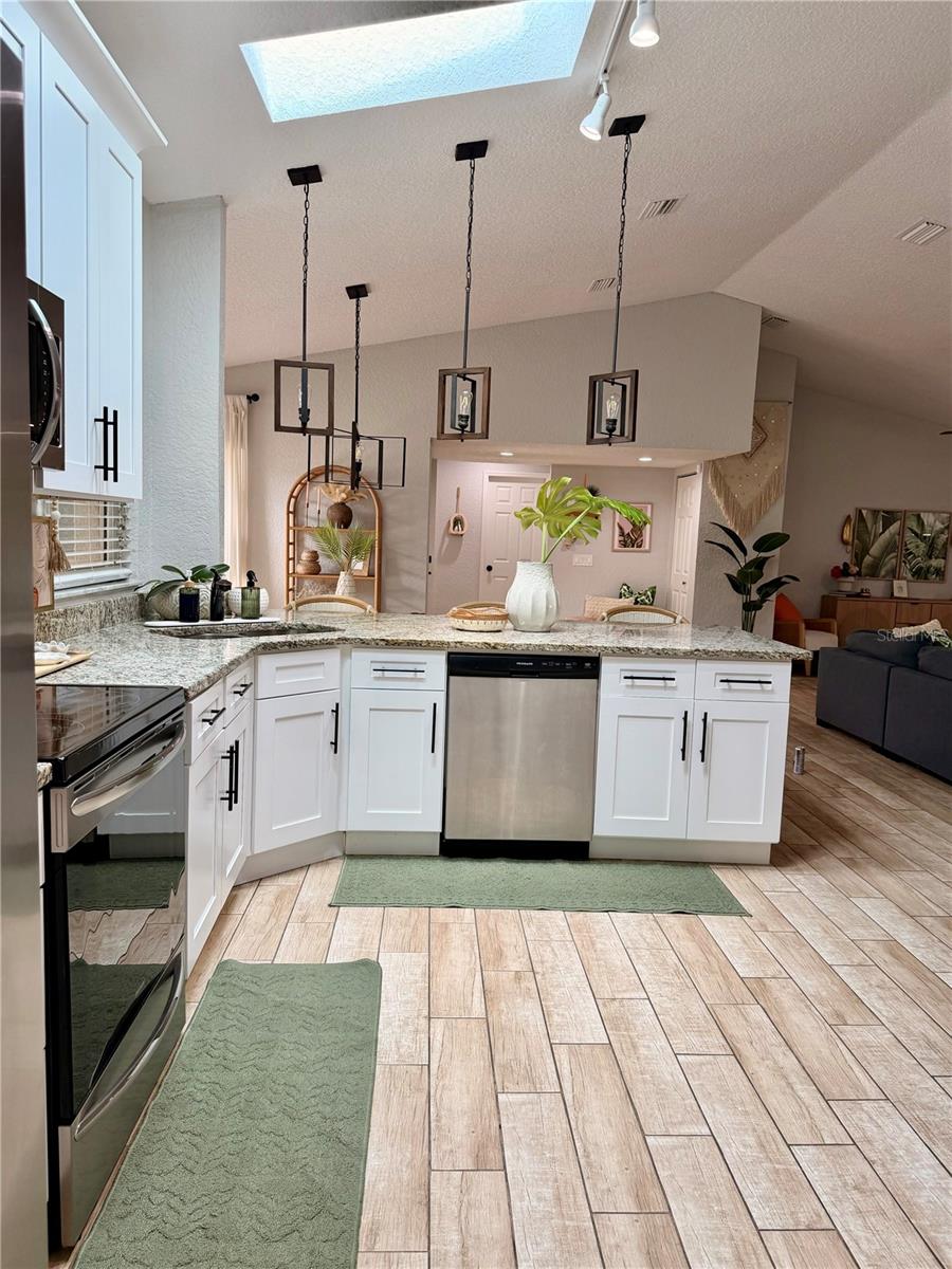 SPRING HILL - Residential