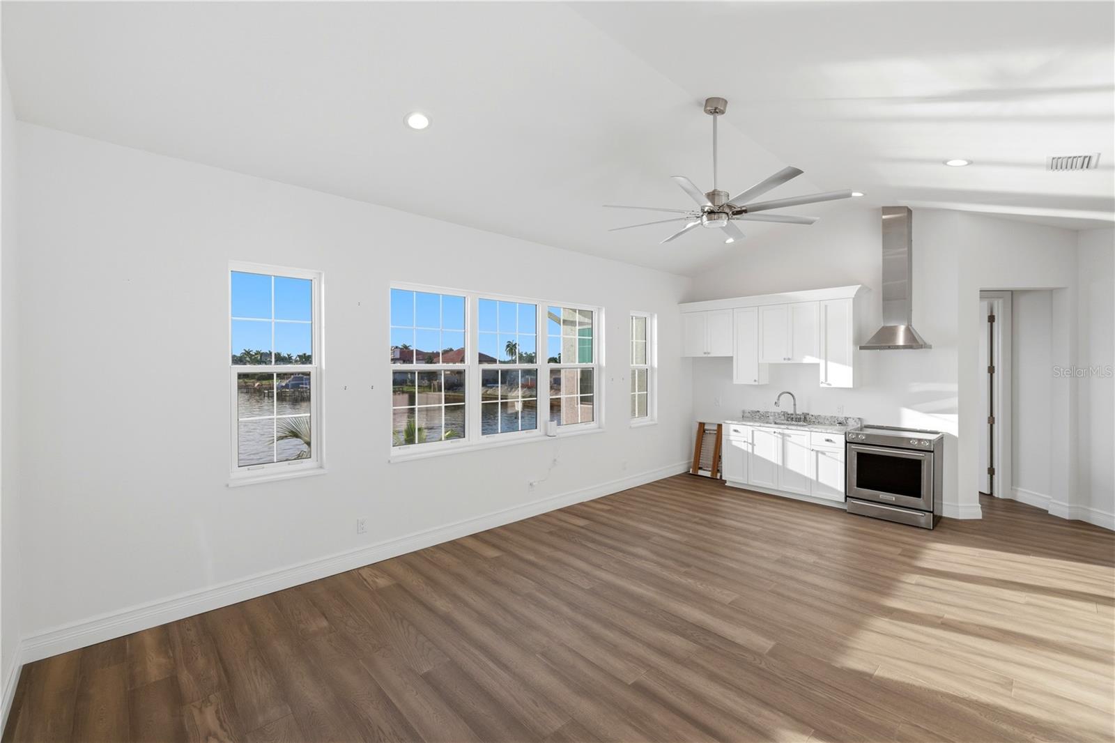 PUNTA GORDA ISLES SEC 04 - Residential