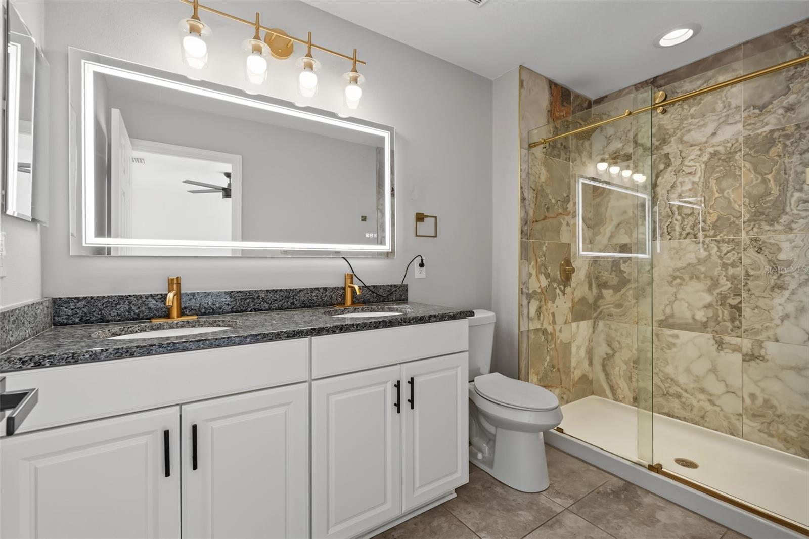 OAK CREEK PRCL 8 PH 1 - Residential