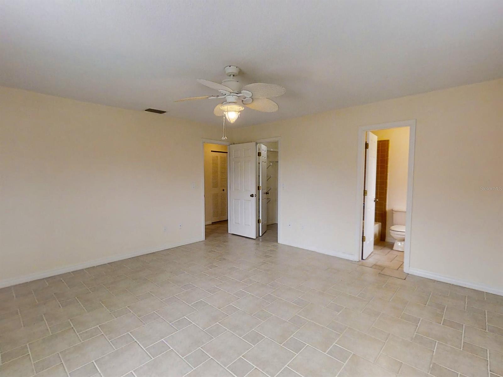 Venezia Unit 02 - Residential
