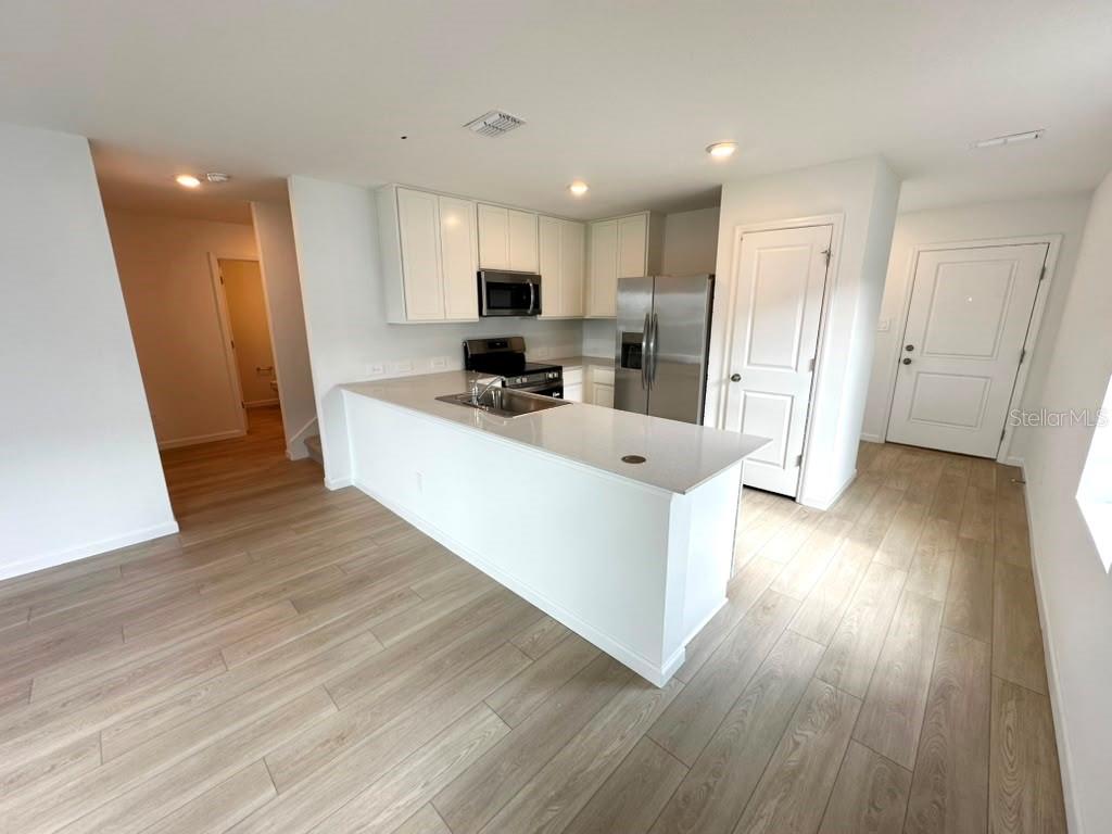 WESTVIEW POD B NBRHD 4 - Residential Lease