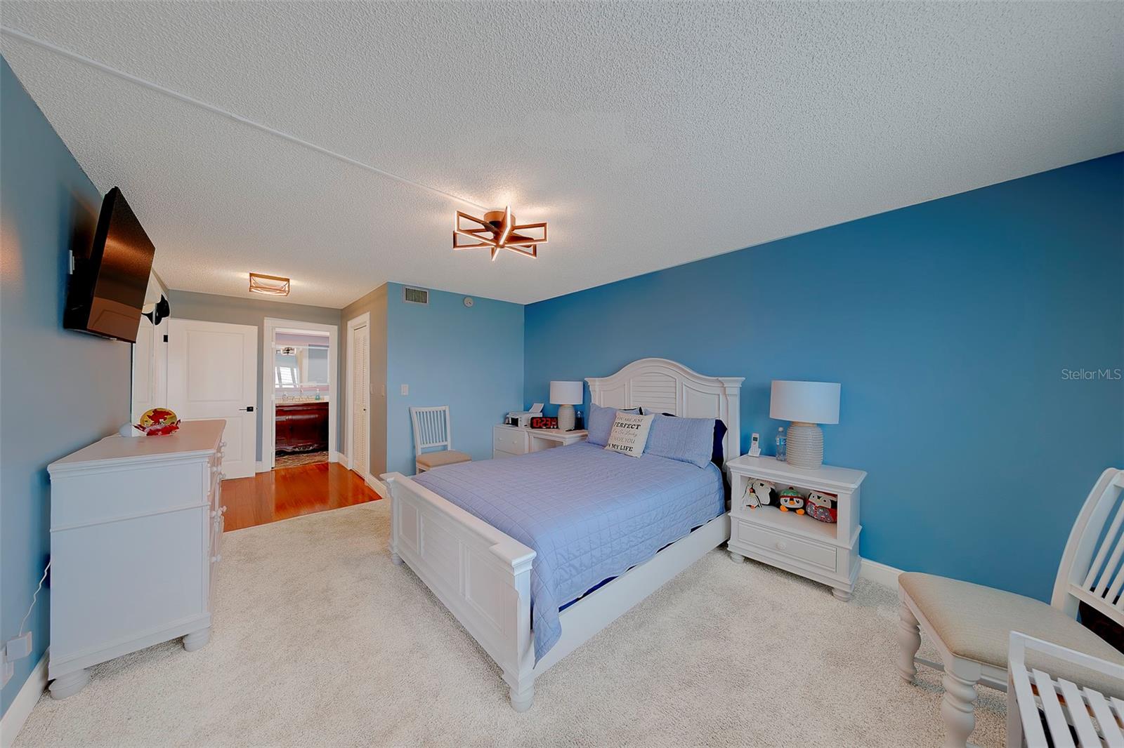 IMPERIAL COVE 9 - Residential Lease