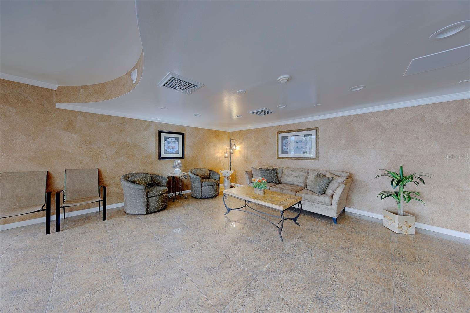 IMPERIAL COVE 9 - Residential Lease