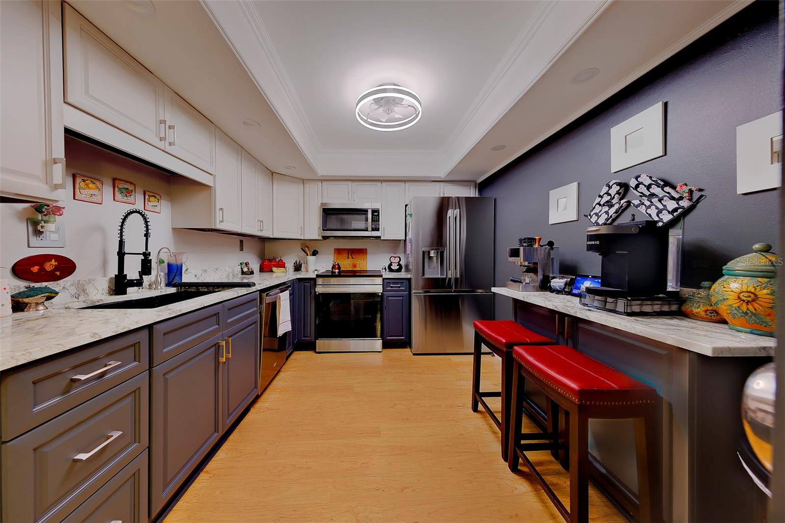 IMPERIAL COVE 9 - Residential Lease