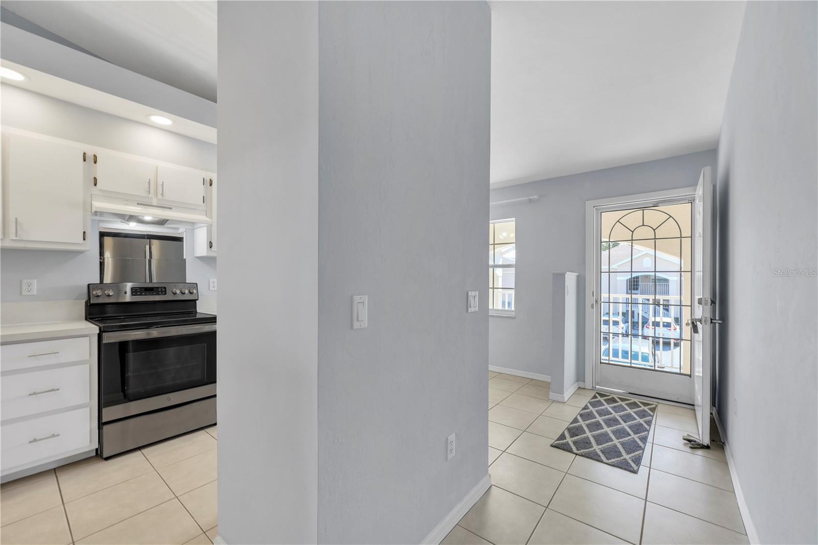 CRYSTAL BAY/KINGSWAY CONDO PH - Residential