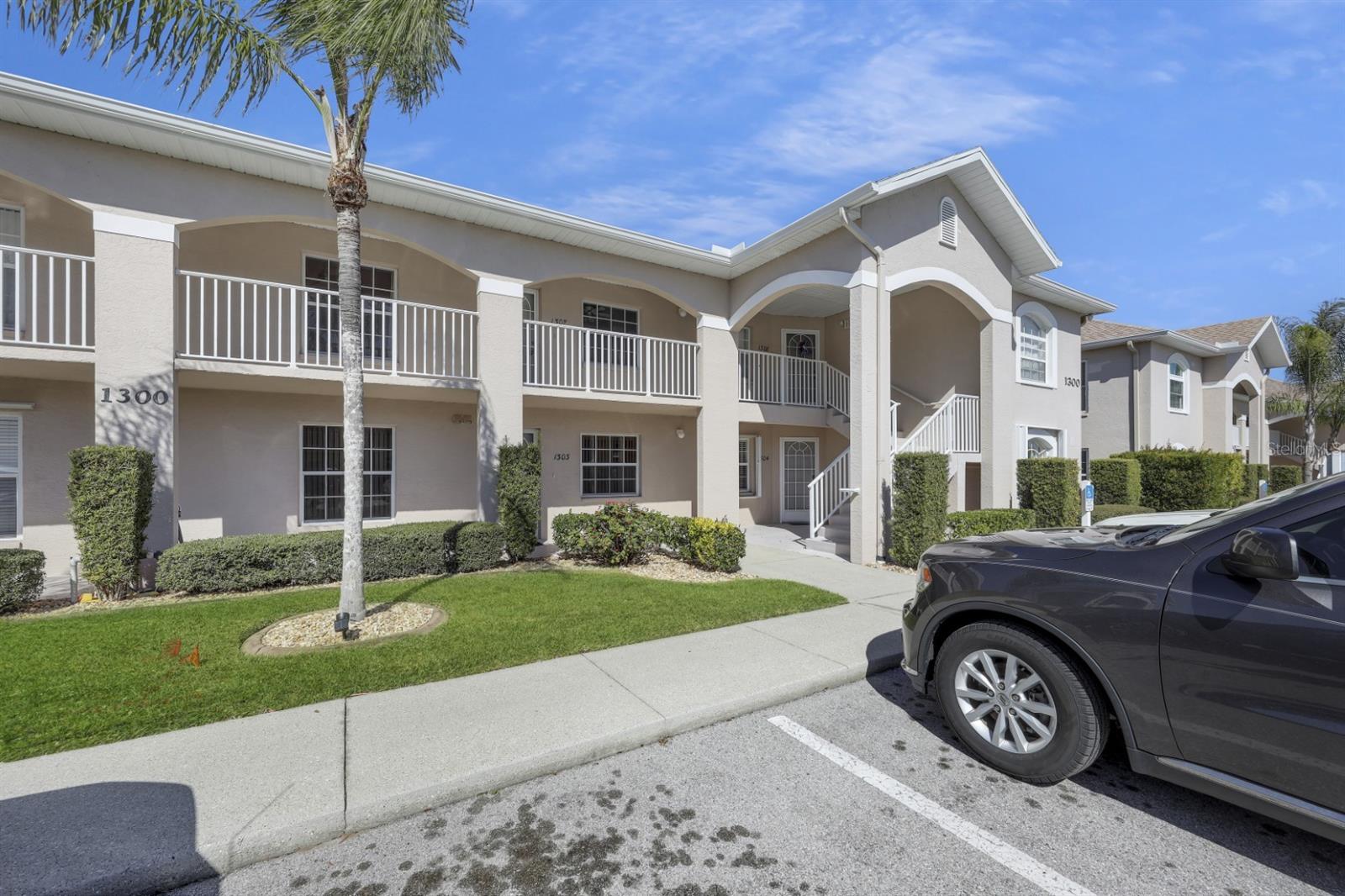 CRYSTAL BAY/KINGSWAY CONDO PH - Residential