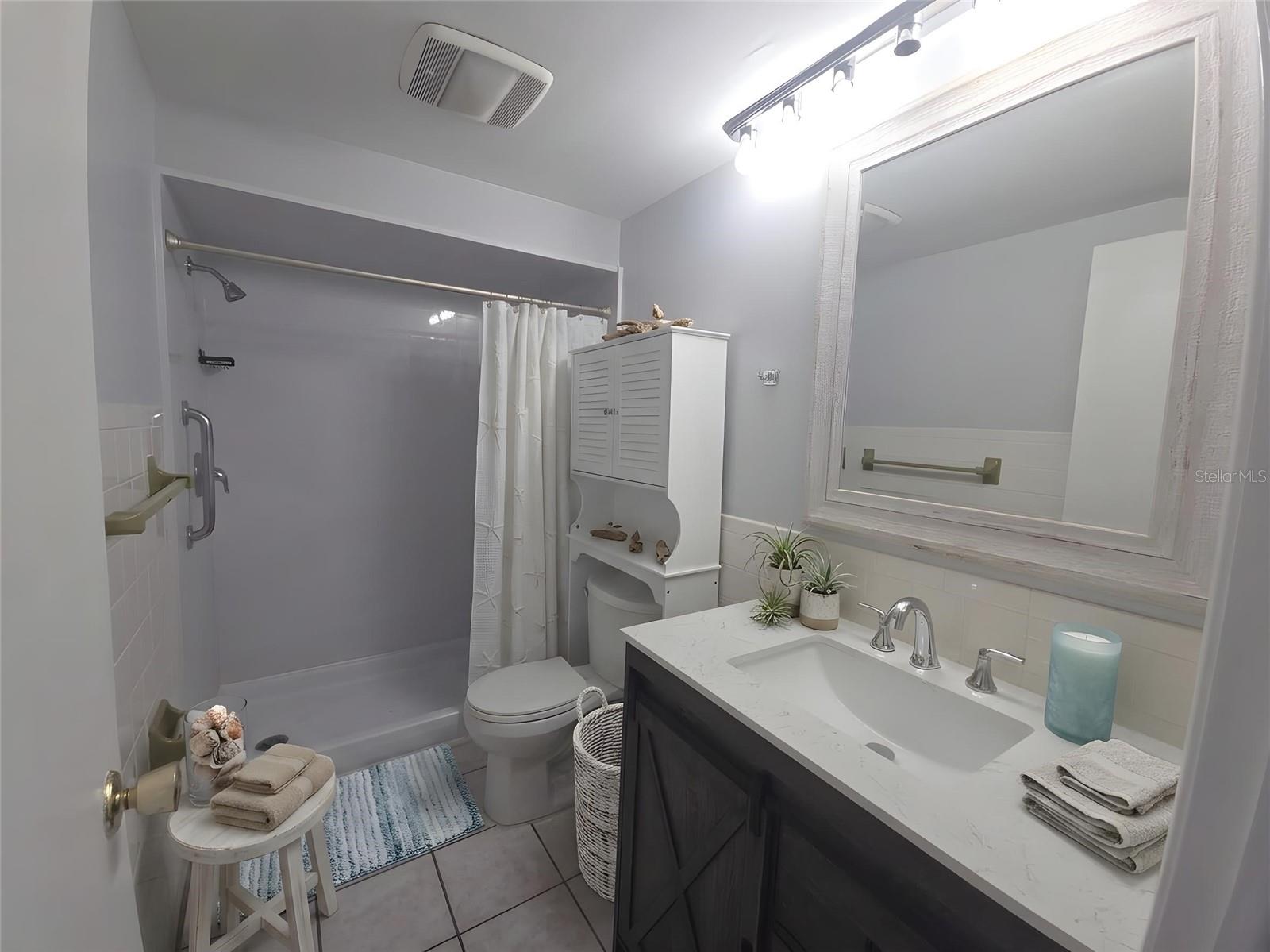 BEACON SQUARE - Residential Lease