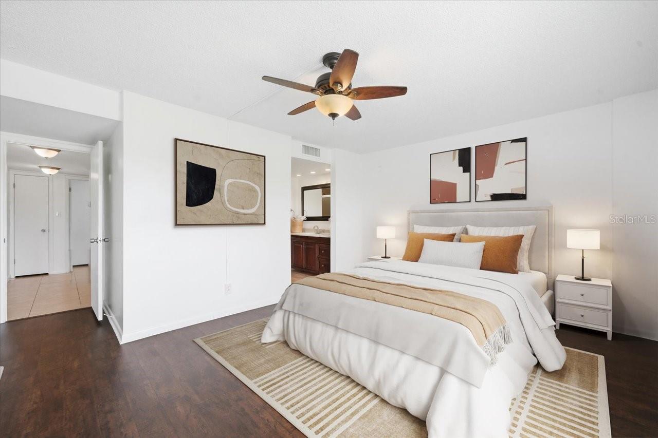 CARROLLWOOD VILLAGE GREENFIELD - Residential