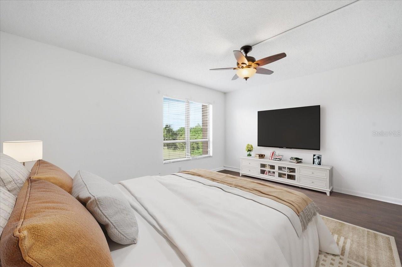CARROLLWOOD VILLAGE GREENFIELD - Residential