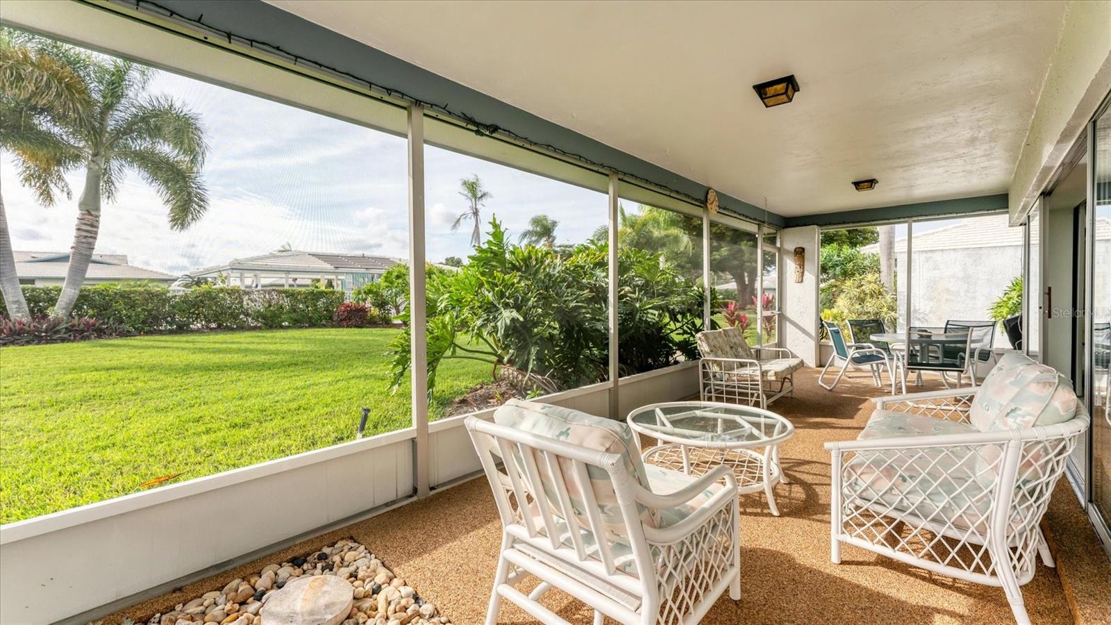 VILLAGE GREEN OF BRADENTON SEC 8 - Residential