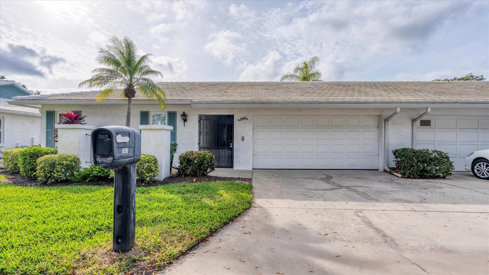 VILLAGE GREEN OF BRADENTON SEC 8 - Residential