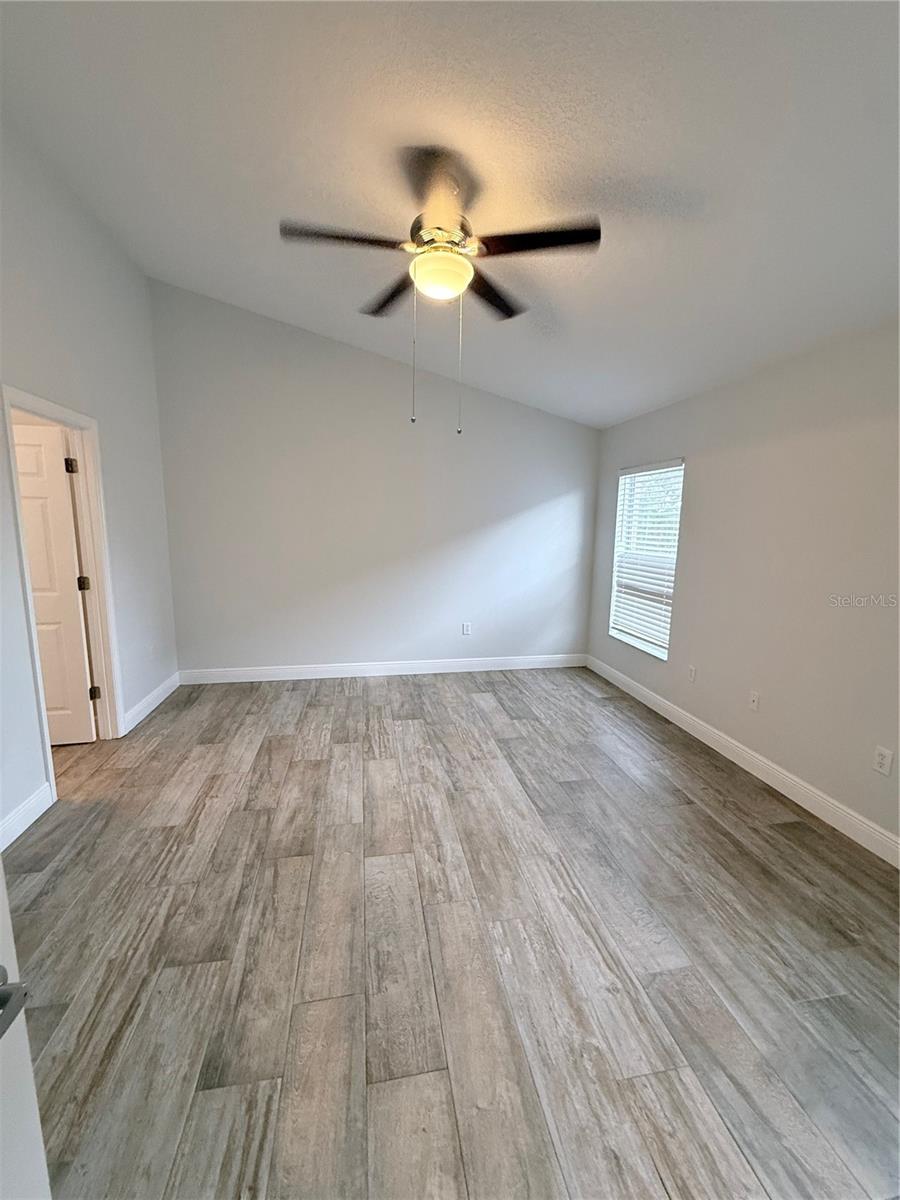 ROYAL RIDGE PH 03 - Residential Lease