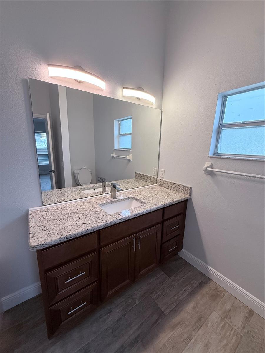 ROYAL RIDGE PH 03 - Residential Lease