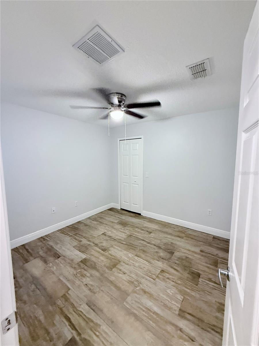 ROYAL RIDGE PH 03 - Residential Lease