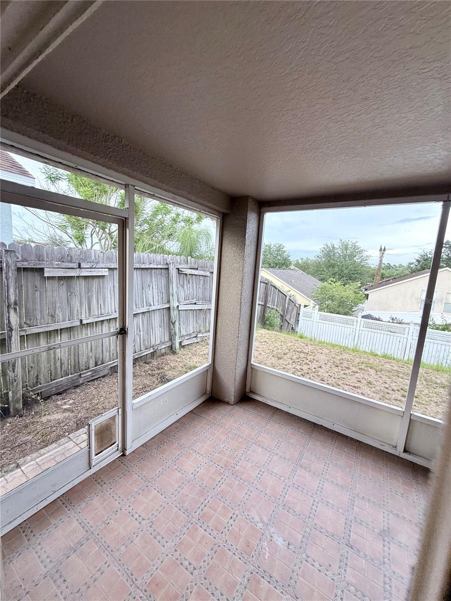 ROYAL RIDGE PH 03 - Residential Lease