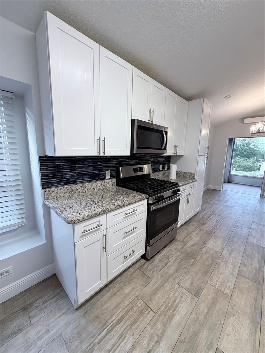 ROYAL RIDGE PH 03 - Residential Lease