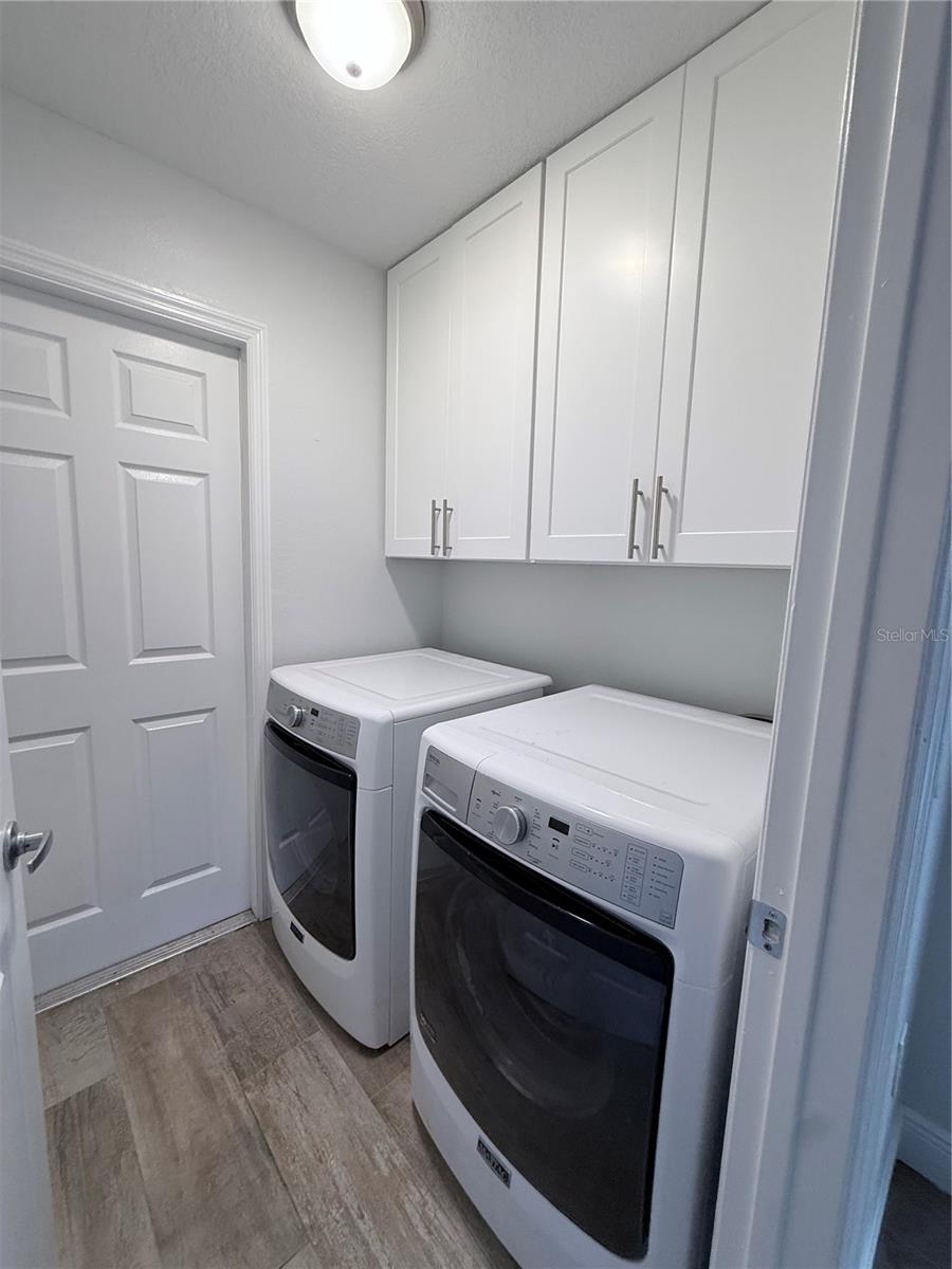 ROYAL RIDGE PH 03 - Residential Lease
