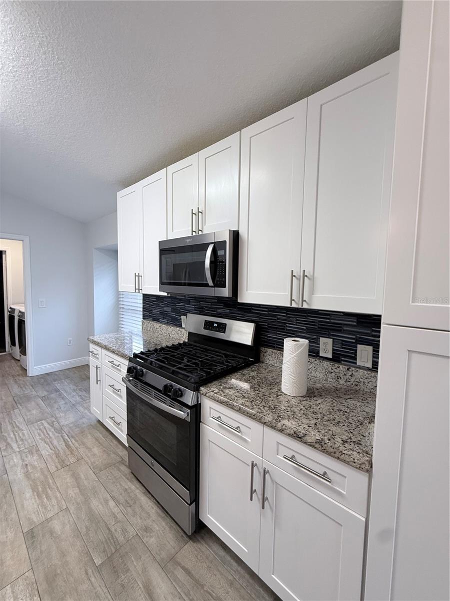 ROYAL RIDGE PH 03 - Residential Lease
