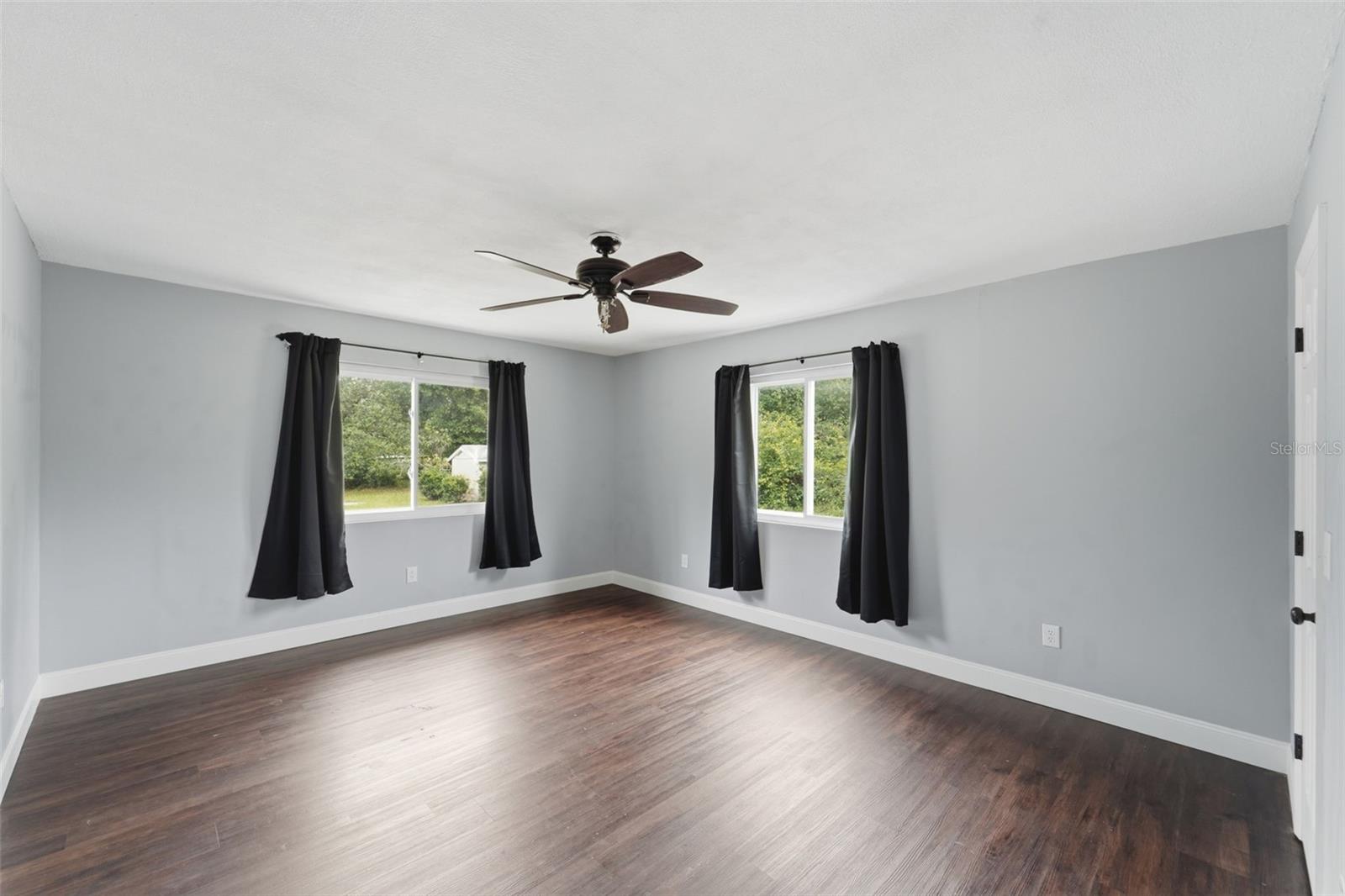 ROYAL TRAILS UNIT 01 - Residential