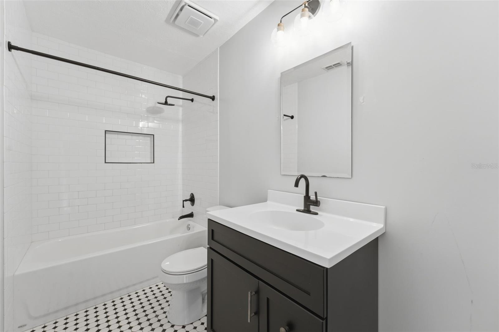 ROYAL TRAILS UNIT 01 - Residential