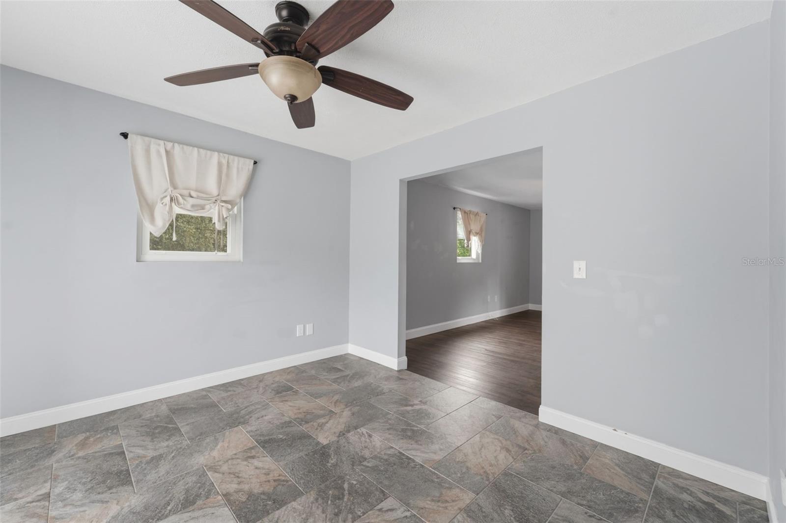 ROYAL TRAILS UNIT 01 - Residential
