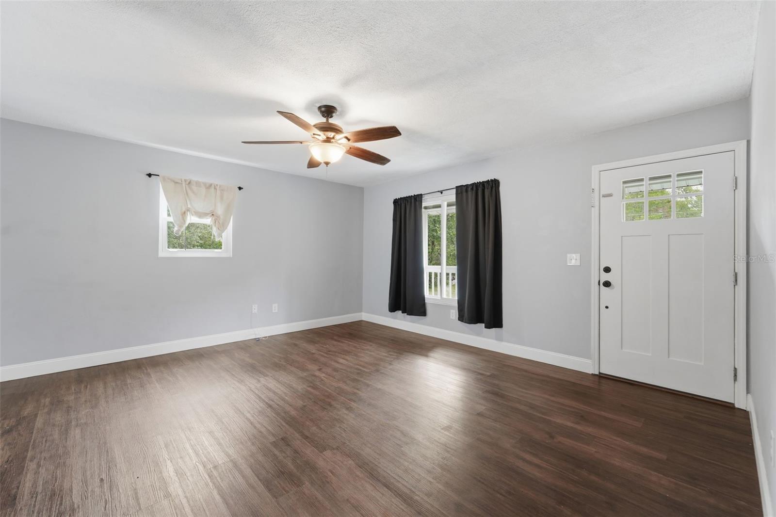 ROYAL TRAILS UNIT 01 - Residential