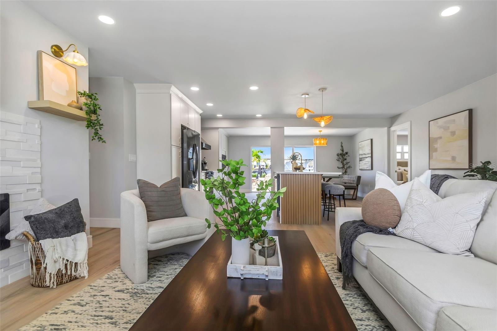 FLAMINGO CAY FIRST UNIT - Residential