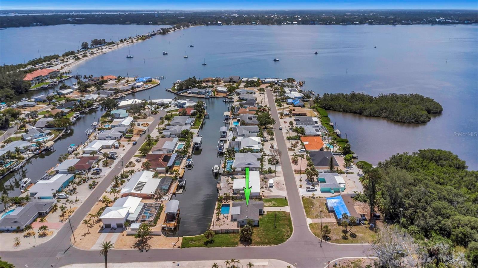 FLAMINGO CAY FIRST UNIT - Residential