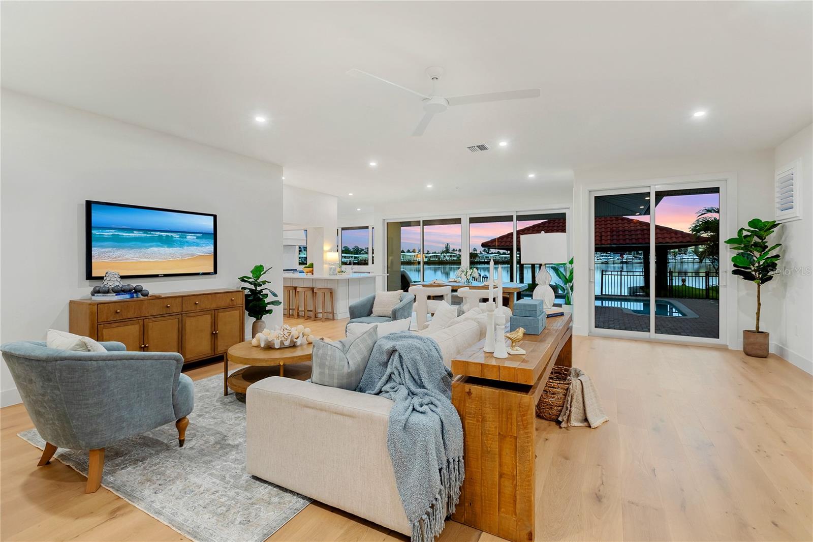 BAY SHORE ACRES - Residential