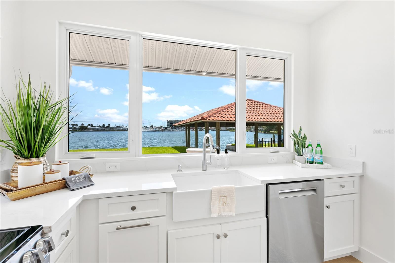 BAY SHORE ACRES - Residential