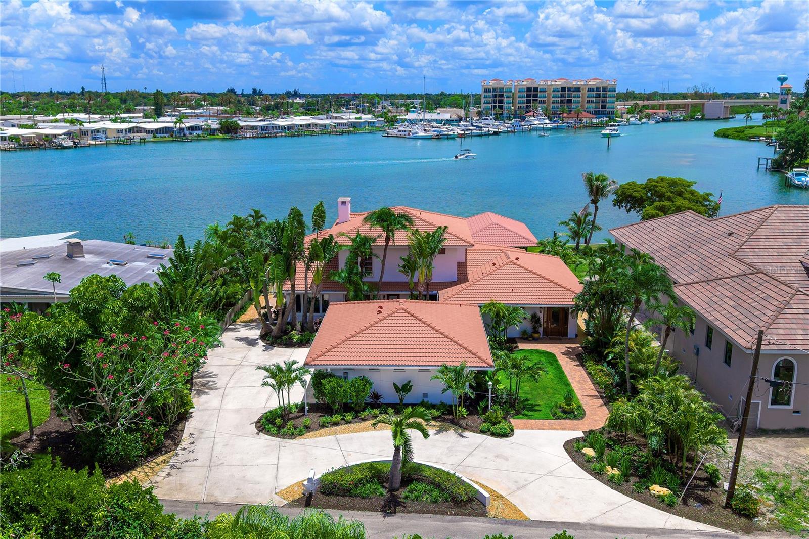 BAY SHORE ACRES - Residential