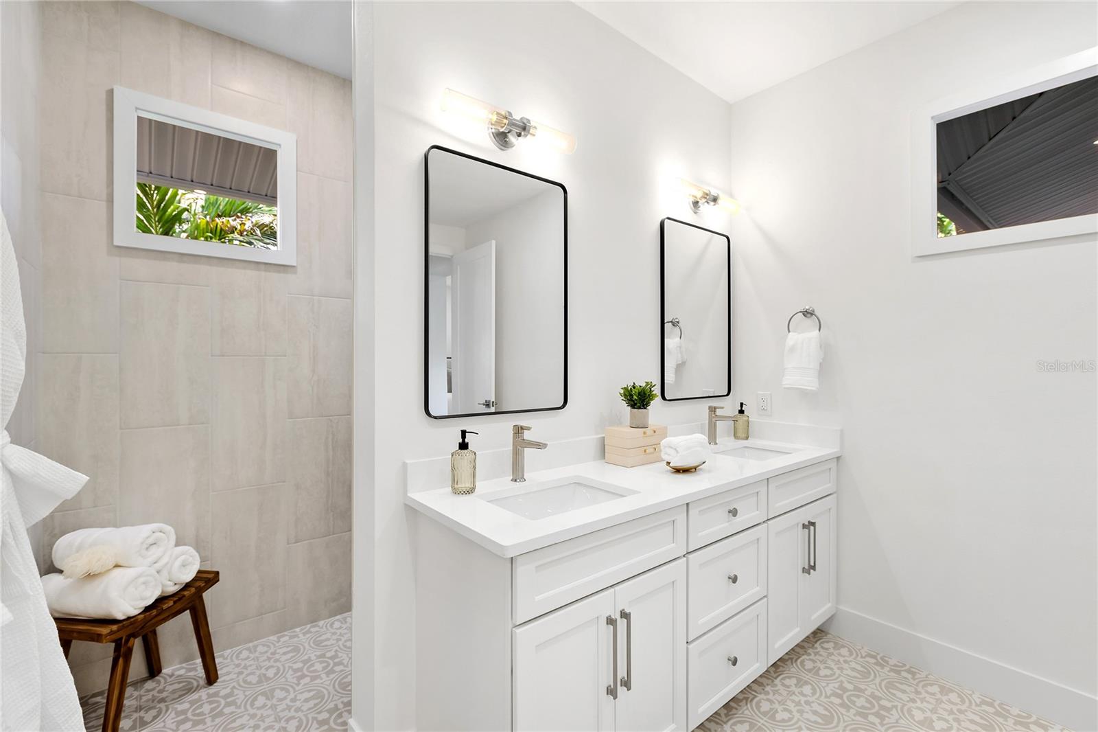 BAY SHORE ACRES - Residential