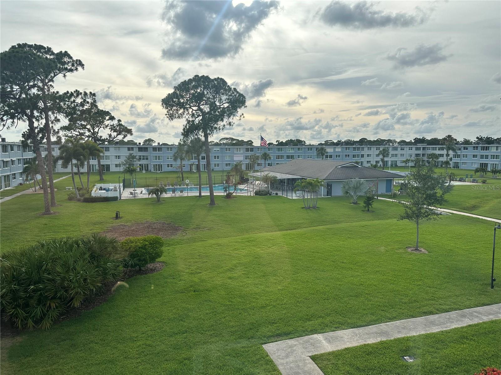 WINSTON PARK NORTHEAST - Residential