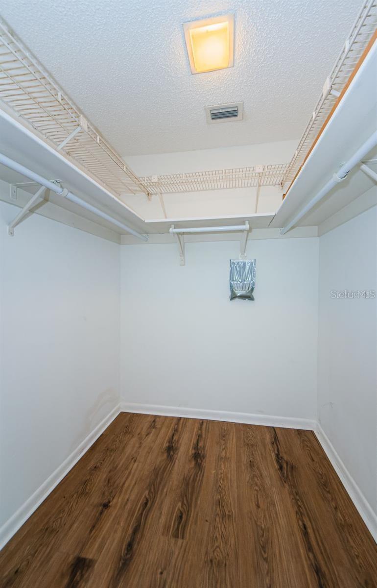 RUSTLEWOOD AT COUNTRYSIDE CONDO - Residential